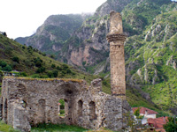 Ruins of the Sultan Suleyman Mosque at Konitsa (Photo: Robert Elsie, May 2007)