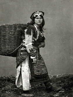 Highland woman from Dukagjini (Photo: Marubi).