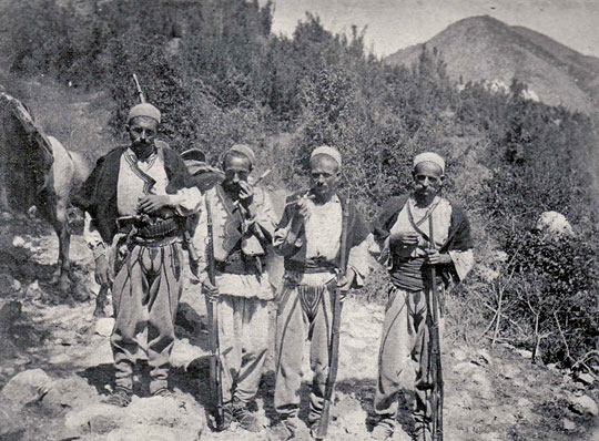 Tribesmen from Mirdita (Photo: Alexandre Degrand, 1901)