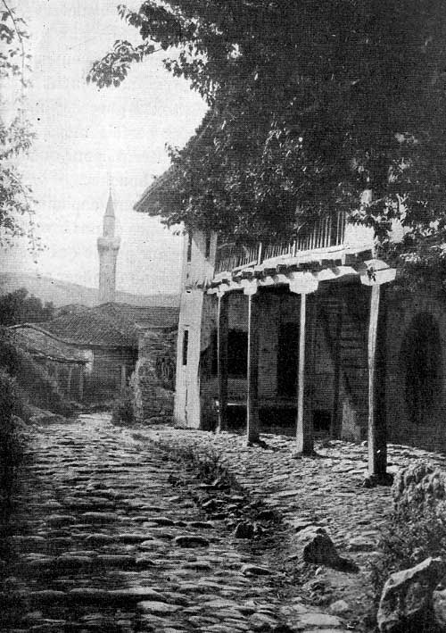 Alley in the bazaar of Shkodra (Photo: Alexandre Degrand, 1890s).