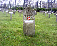 Grave of Essad Pasha Toptani in Thiais near Paris (Photo: Robert Elsie, March 2011).