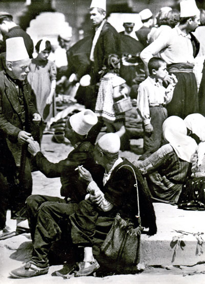 Market scene in central Albania (Photo: Karl Wimmer, 1944)