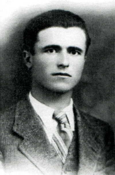 Abas Ermenji (1913-2003).